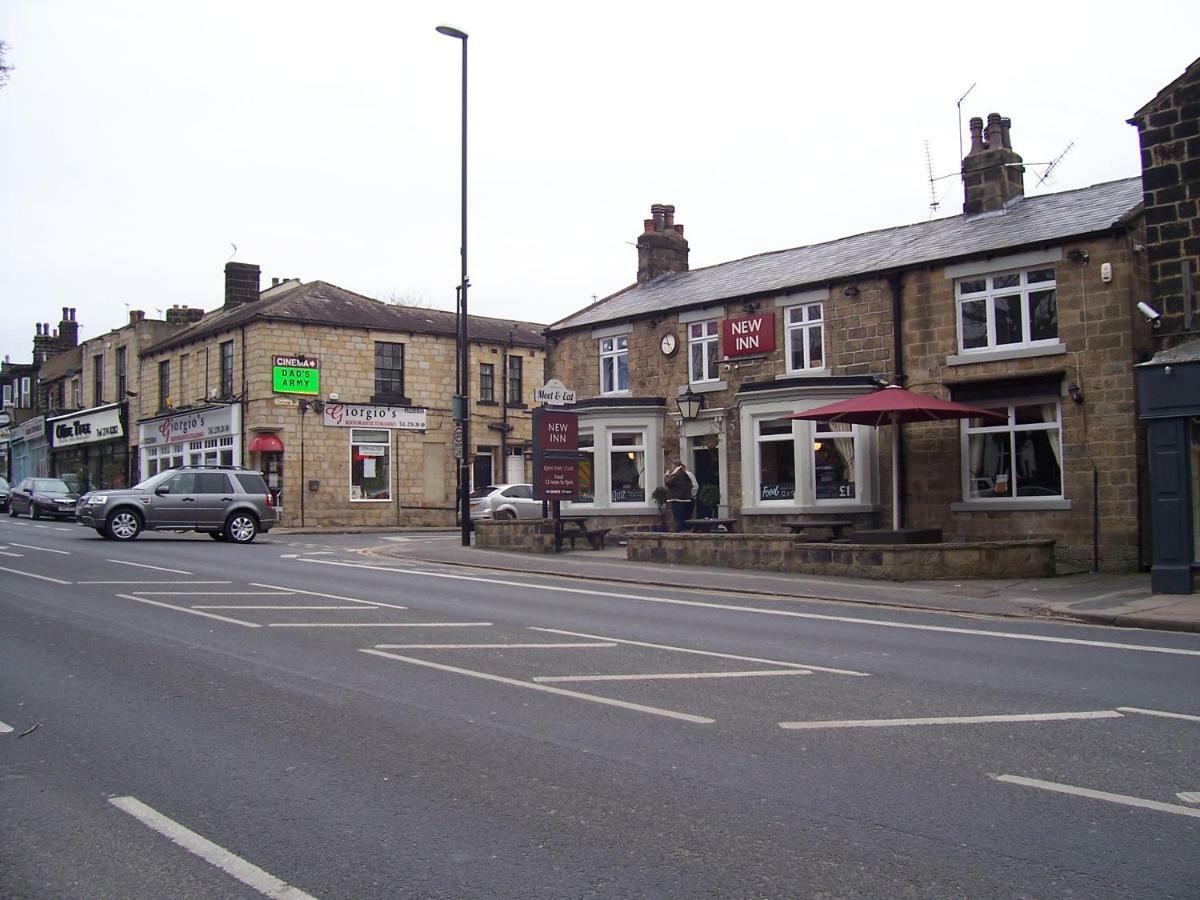 The Tops Self Catering Villa Leeds  Exterior photo